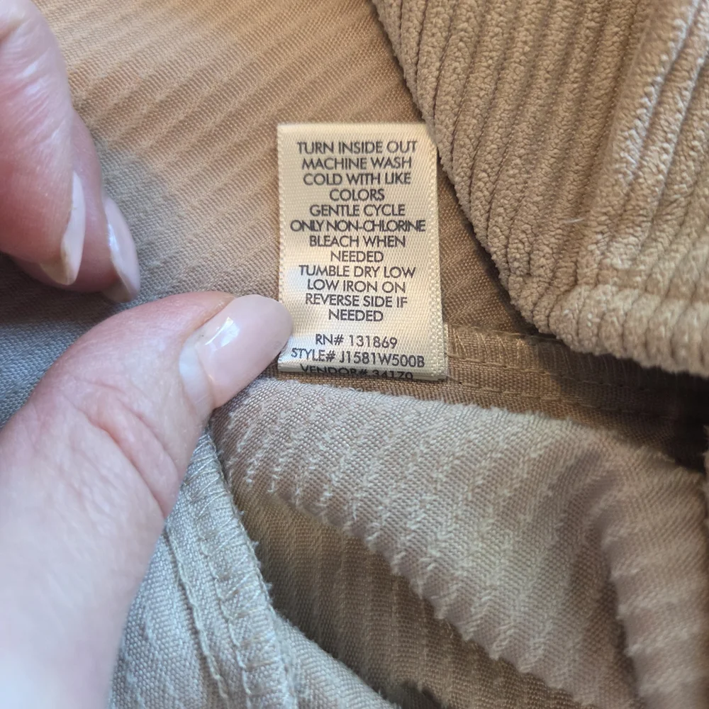 BKE Beige / Tan Corduroy Button Down Shacket Shirt Aztec Accents Size Large - Picture 9 of 9